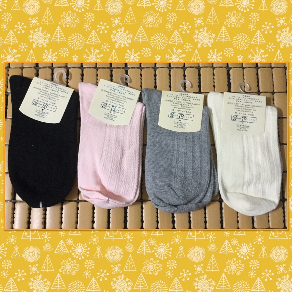 Peter Rabbit 4 pairs socks 🧦(adult) - Picture 2 of 4